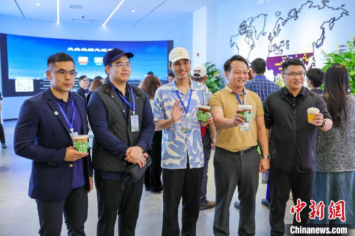 侨见海南自贸港:一杯咖啡 半世侨情